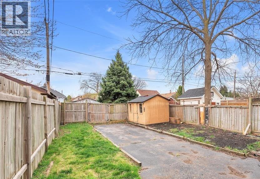 1621 College Avenue Property Photo 9