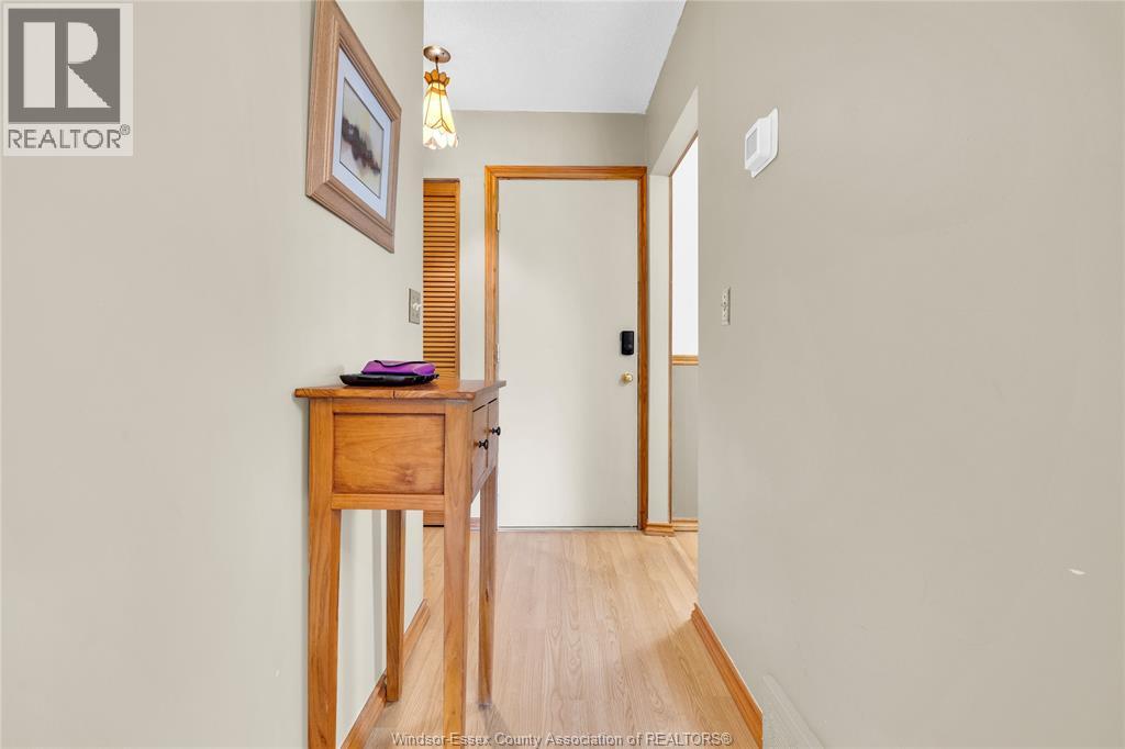 5541 Empress Property Photo 2