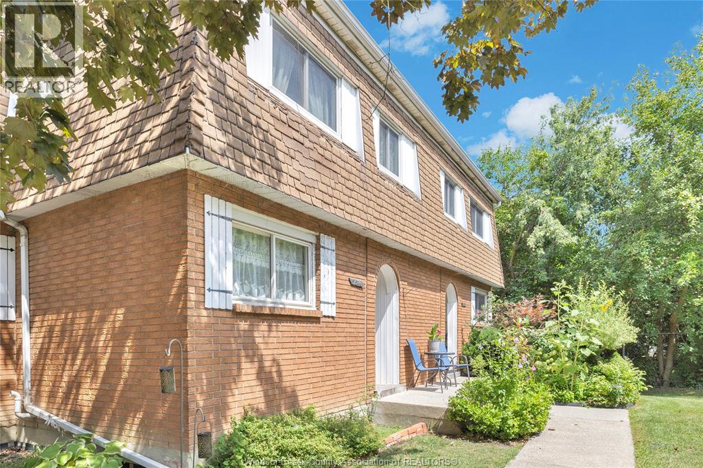 5541 Empress Property Photo 25