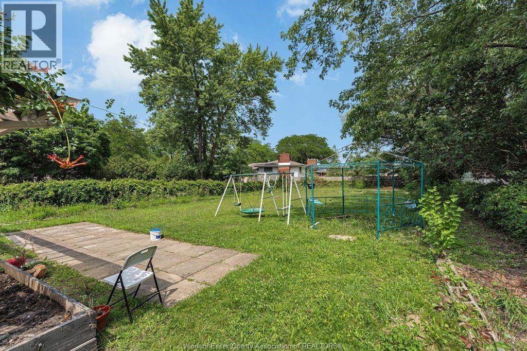 3150 Forest Glade Property Photo 6