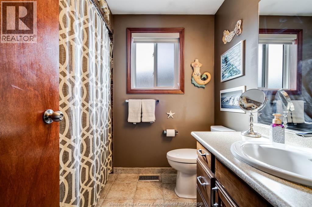 2677 Robert Road Property Photo 13