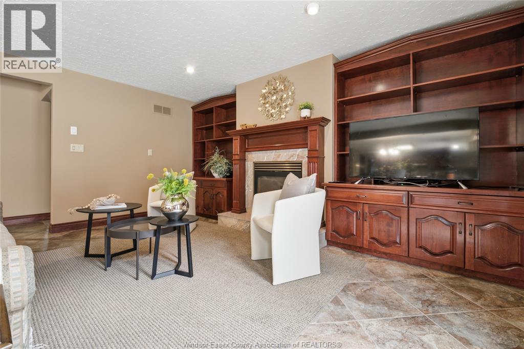 2073 Lesperance Road Property Photo 5