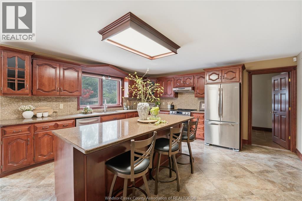 2073 Lesperance Road Property Photo 7