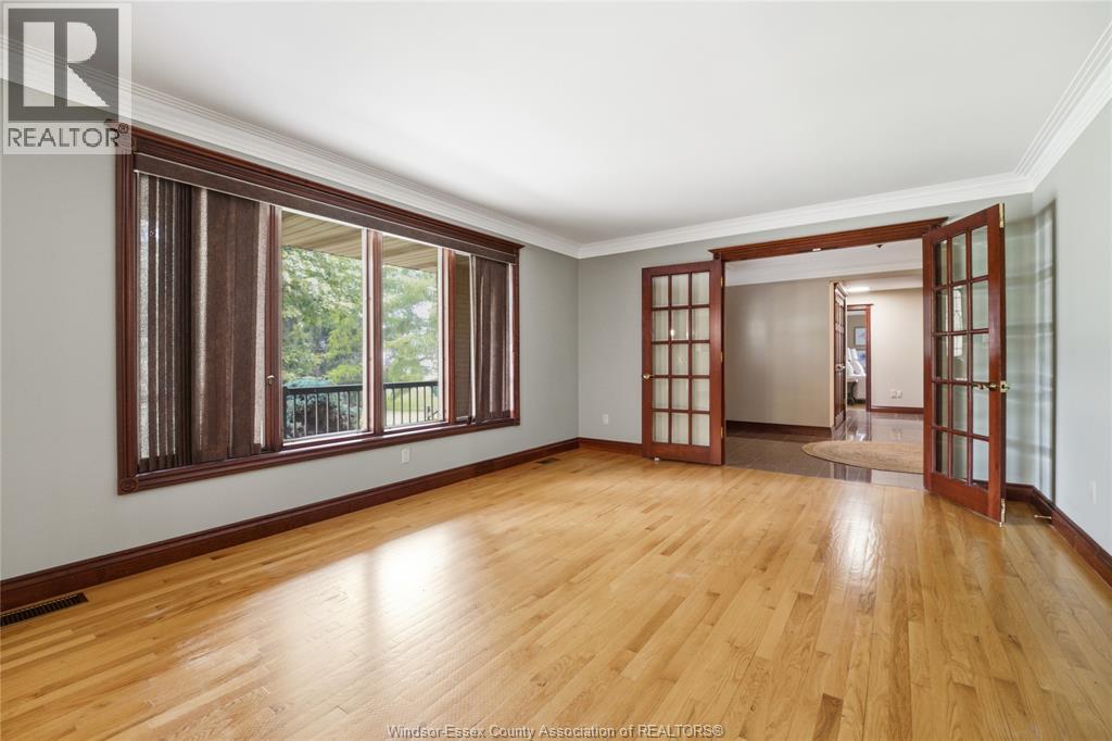 2073 Lesperance Road Property Photo 11
