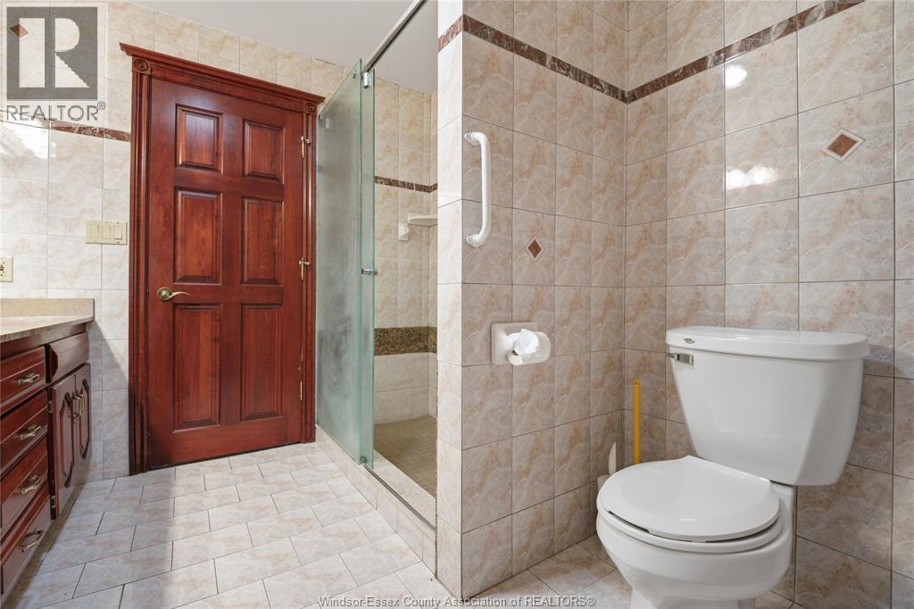 2073 Lesperance Road Property Photo 14