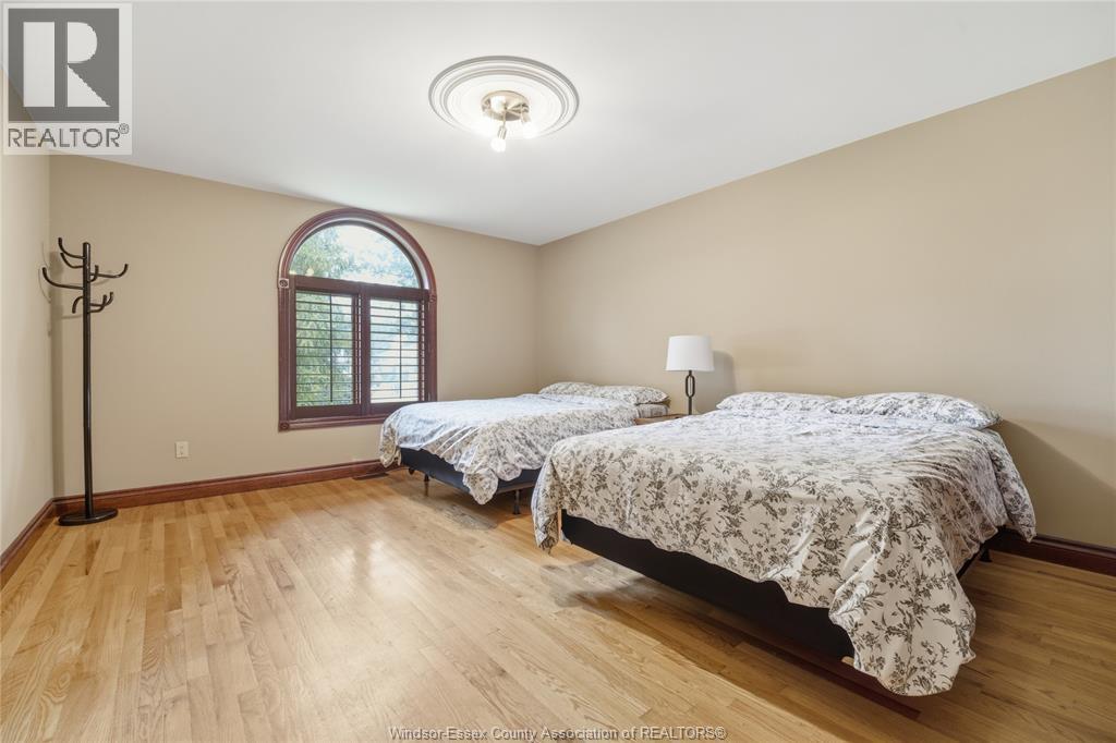 2073 Lesperance Road Property Photo 19