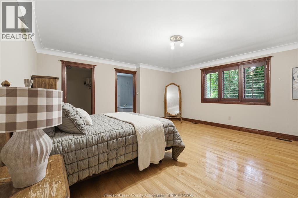 2073 Lesperance Road Property Photo 22