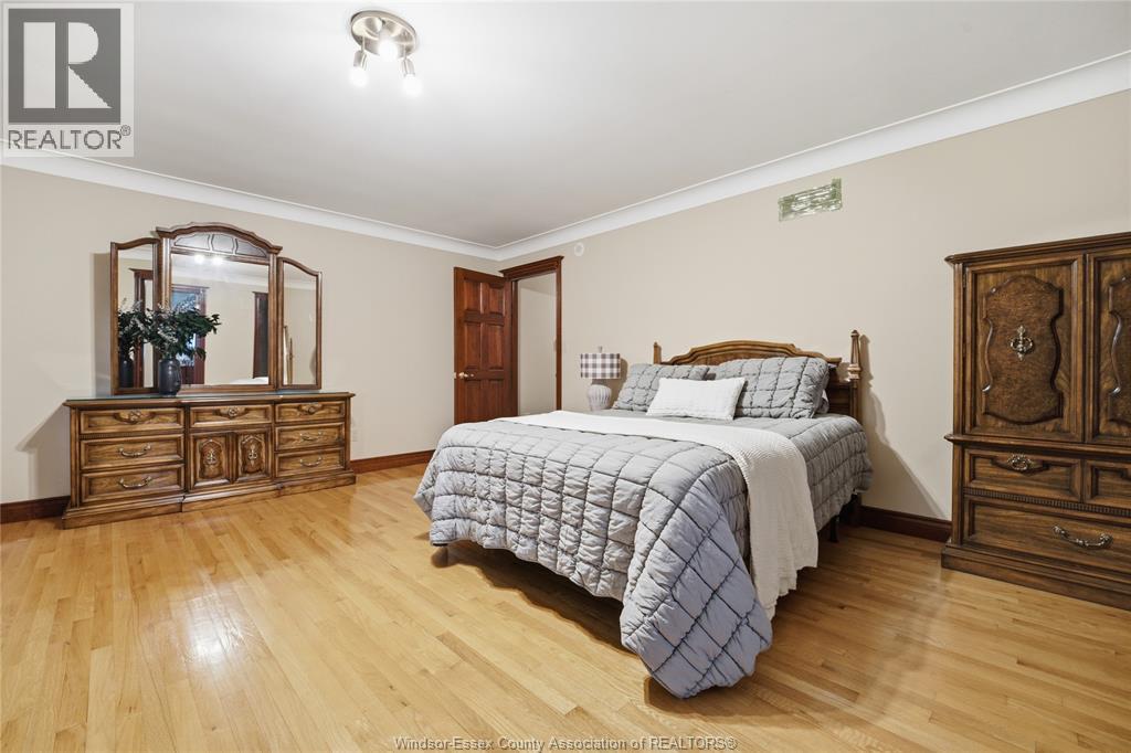 2073 Lesperance Road Property Photo 23