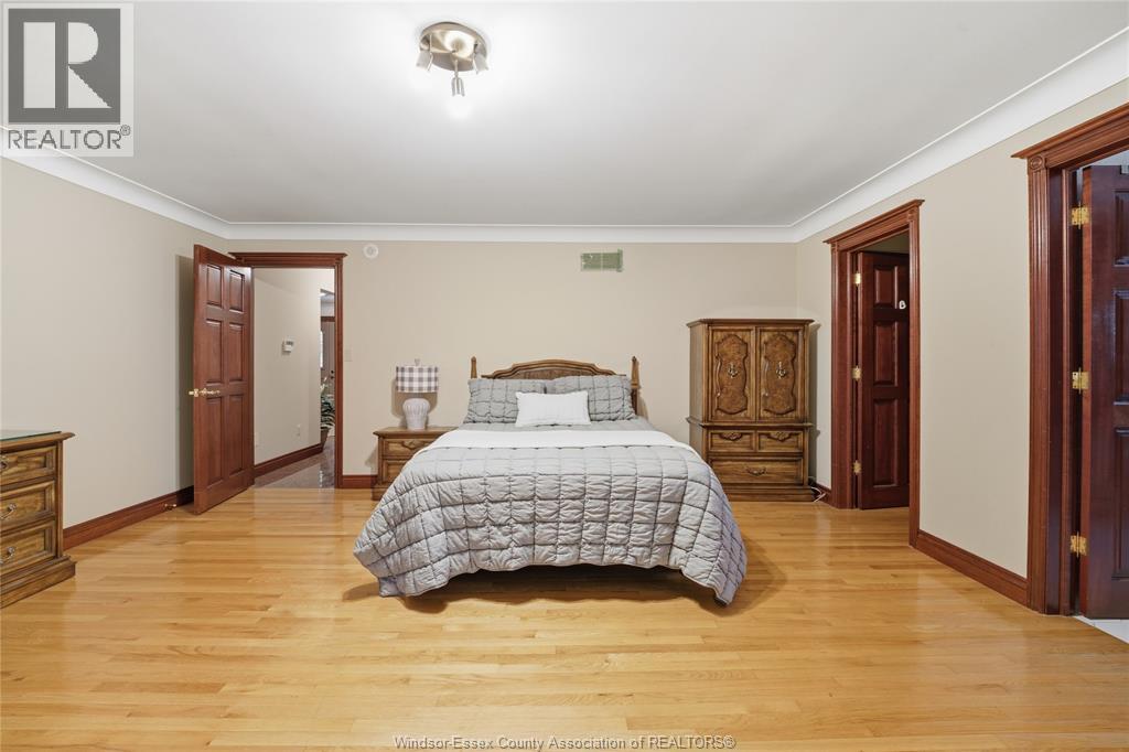 2073 Lesperance Road Property Photo 24