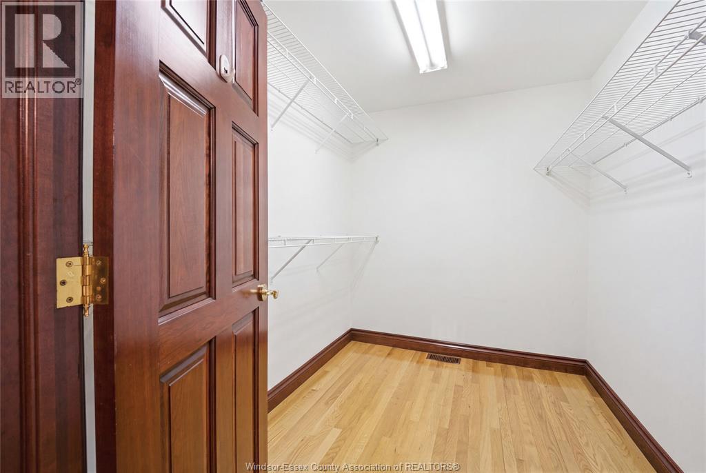 2073 Lesperance Road Property Photo 25