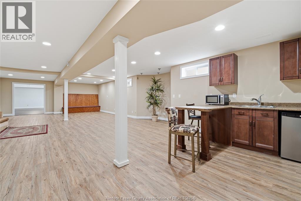 2073 Lesperance Road Property Photo 30
