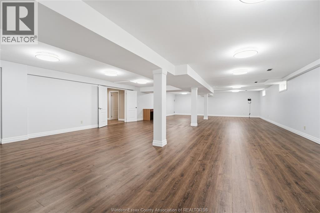2073 Lesperance Road Property Photo 32