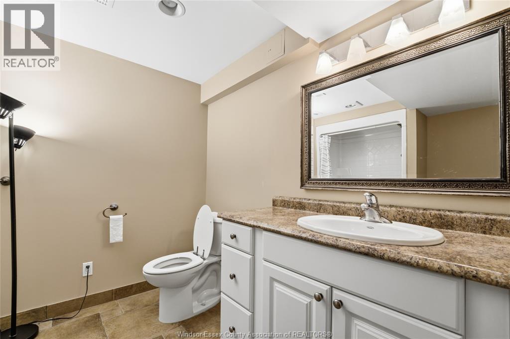 2073 Lesperance Road Property Photo 34