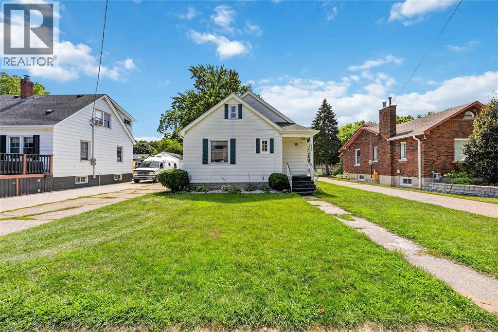 495 DAVIS STREET Property Photo 1