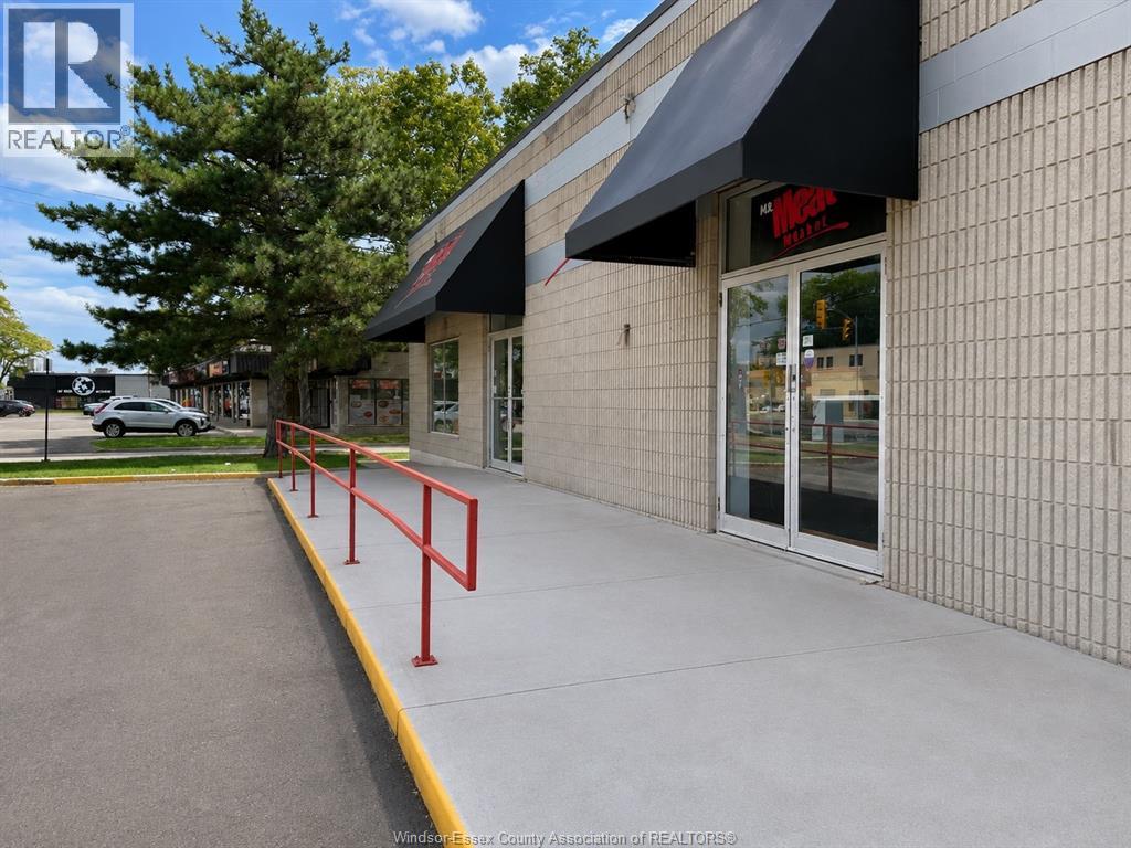 2451 Tecumseh Road West Unit# A Property Photo 2