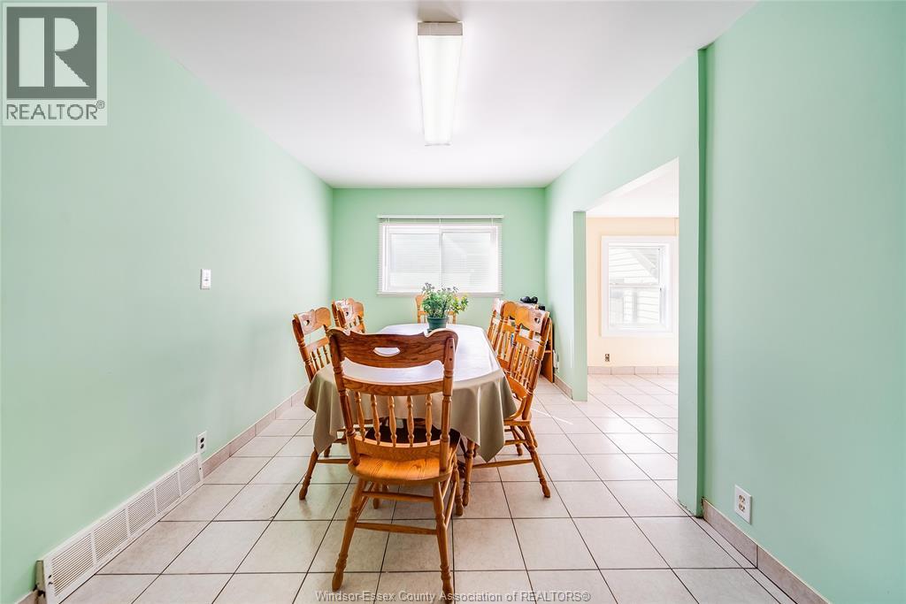 1055 Jefferson Boulevard Property Photo 11