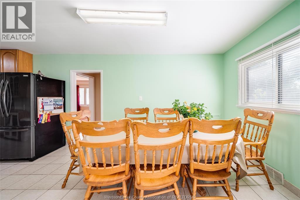 1055 Jefferson Boulevard Property Photo 12