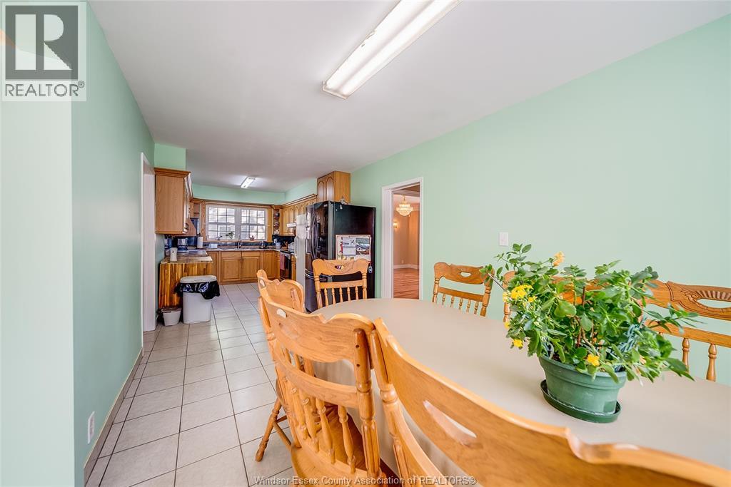 1055 Jefferson Boulevard Property Photo 13
