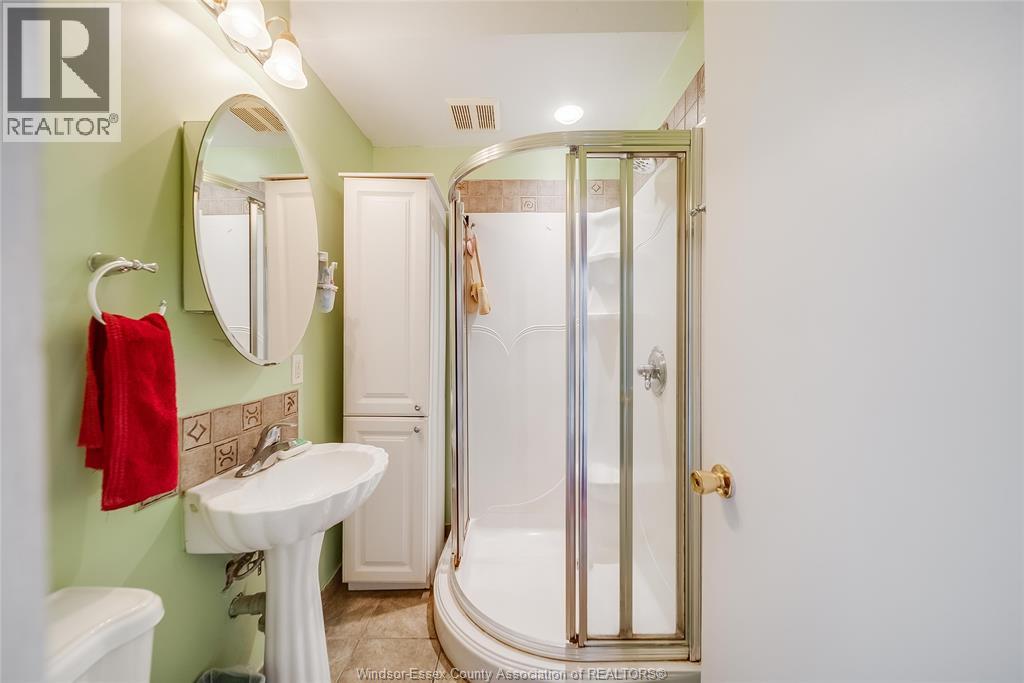 1055 Jefferson Boulevard Property Photo 30