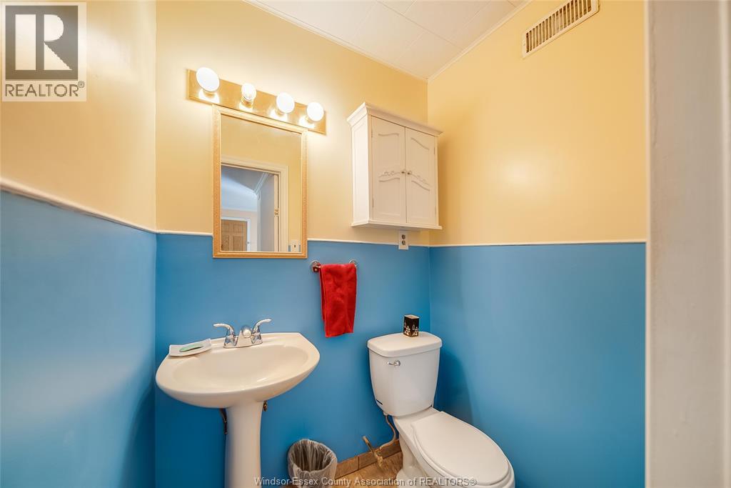 1055 Jefferson Boulevard Property Photo 40