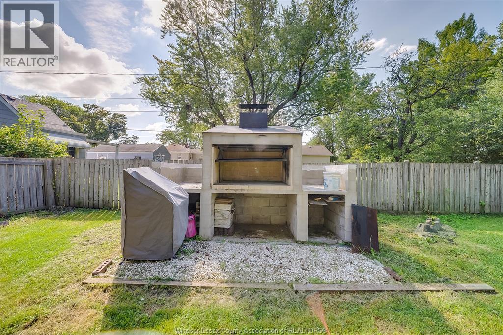 1055 Jefferson Boulevard Property Photo 48