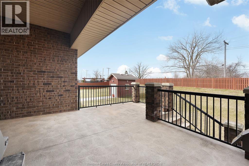 199 Ellison Property Photo 11