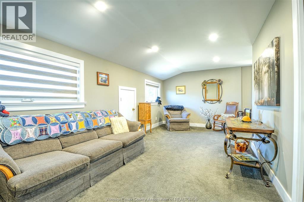 593 Dalhousie Property Photo 36