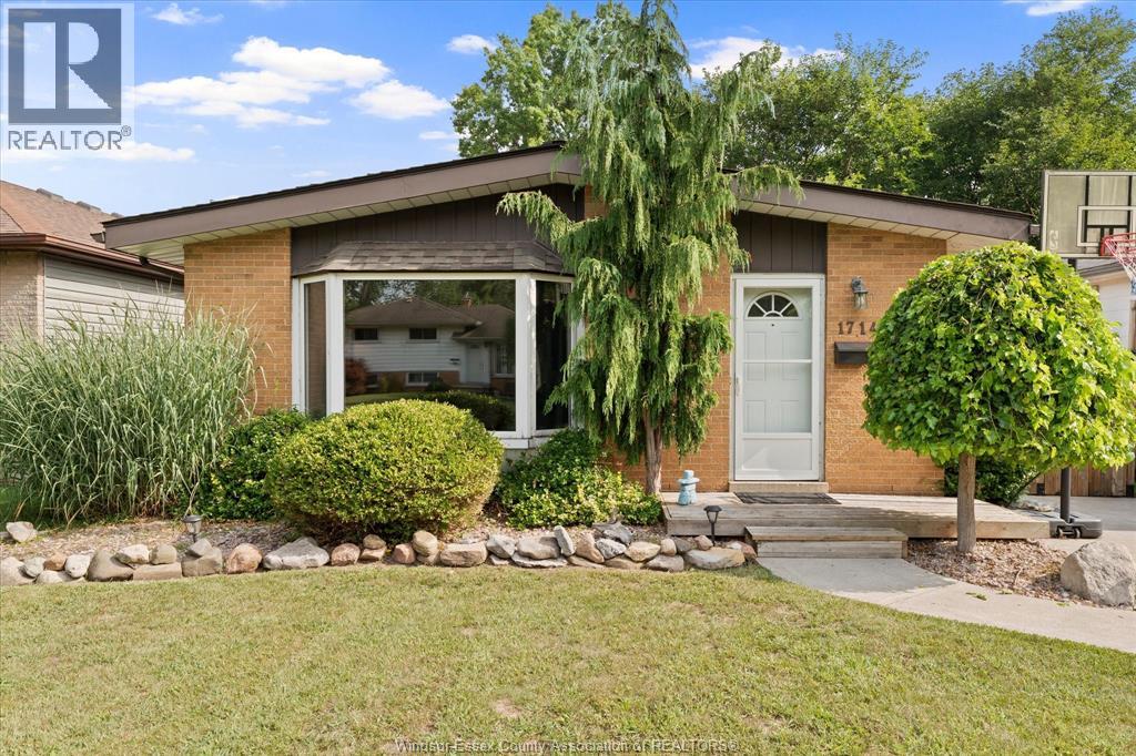 1714 SUN VALLEY DRIVE
