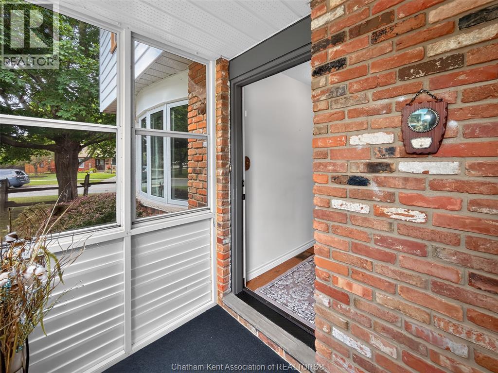 91 Northland Drive Property Photo 6