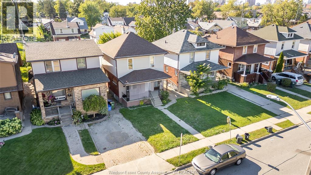 1249 Marentette Avenue Property Photo 2