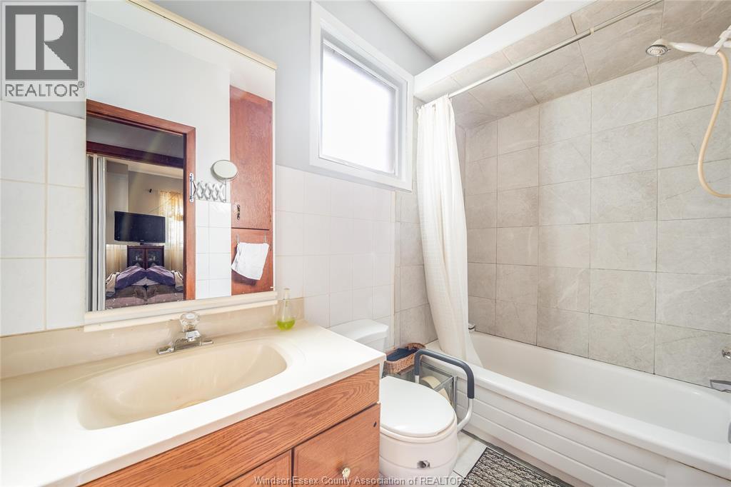 1249 Marentette Avenue Property Photo 18