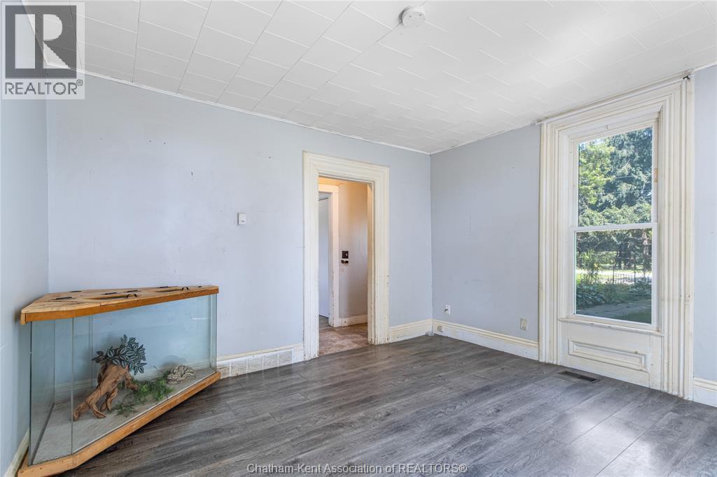 23028 Doherty Street Property Photo 8