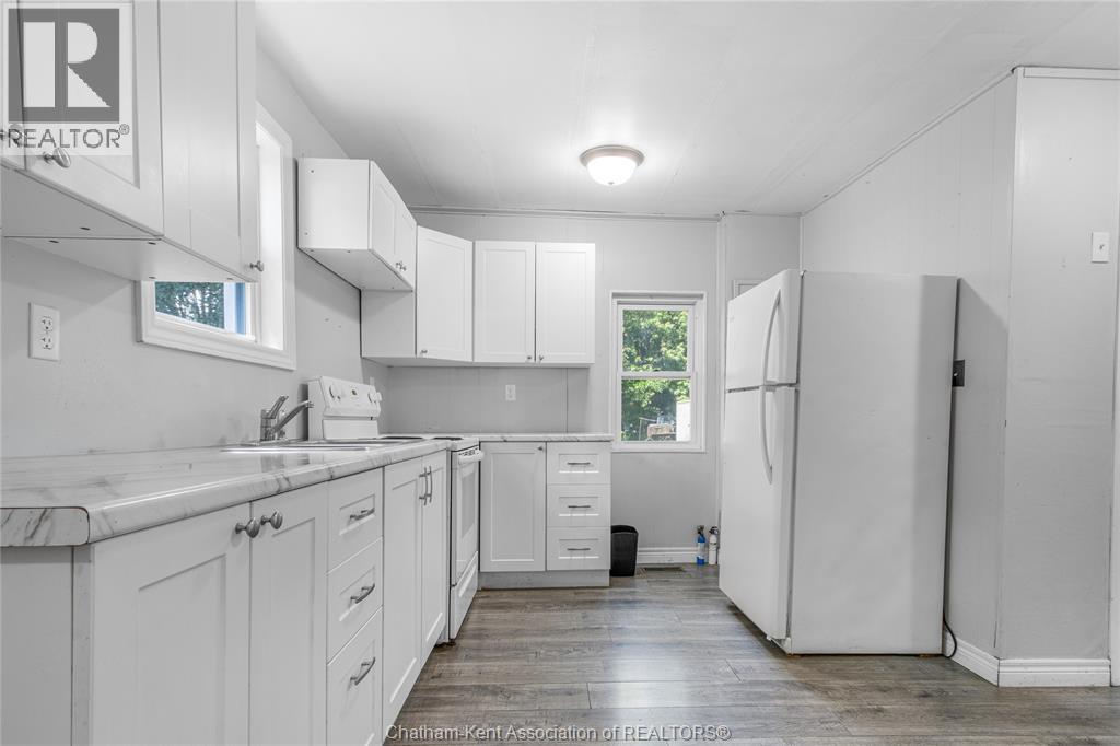 23028 Doherty Street Property Photo 11
