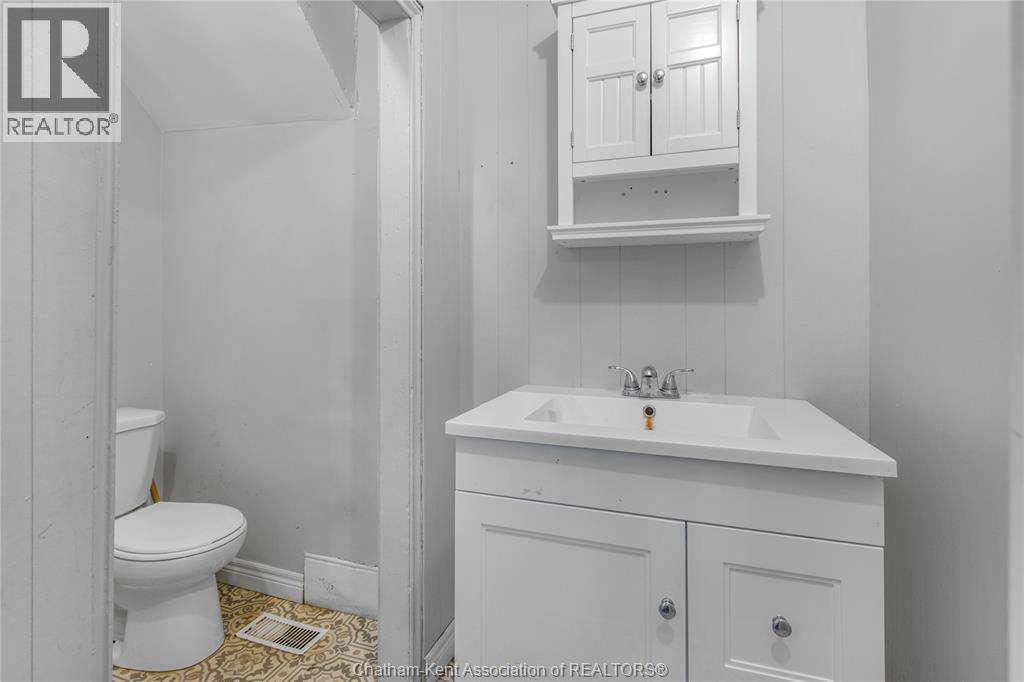 23028 Doherty Street Property Photo 12