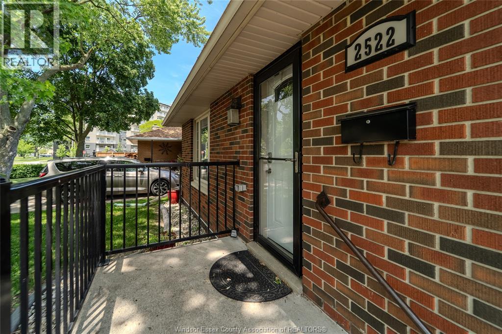 2522 Armstrong Avenue Property Photo 4