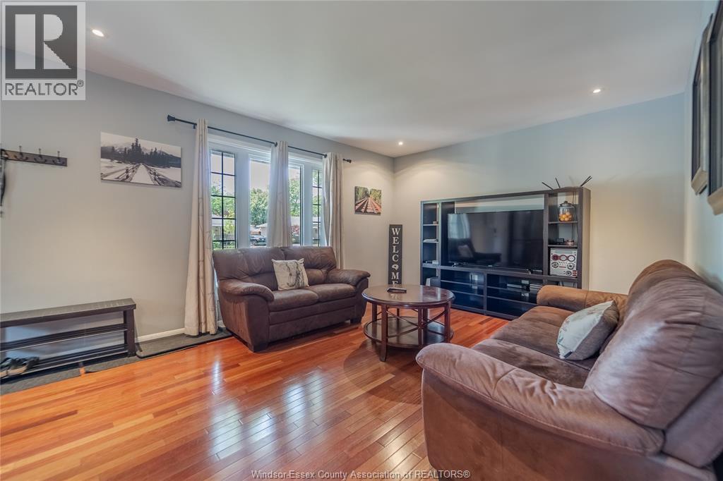 2522 Armstrong Avenue Property Photo 6