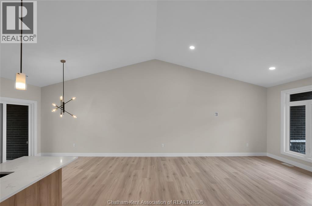 587 Keil Trail North Property Photo 4