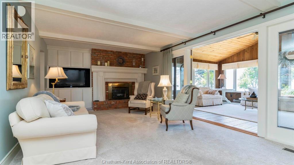 7678 Talbot Trail West Property Photo 7