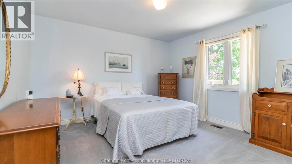 7678 Talbot Trail West Property Photo 25
