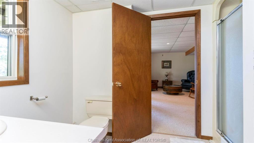 7678 Talbot Trail West Property Photo 32