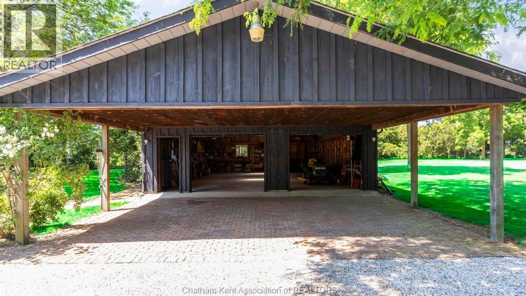 7678 Talbot Trail West Property Photo 34