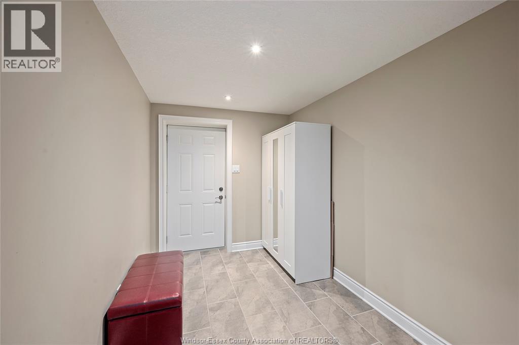 286 Dufferin Street Property Photo 34