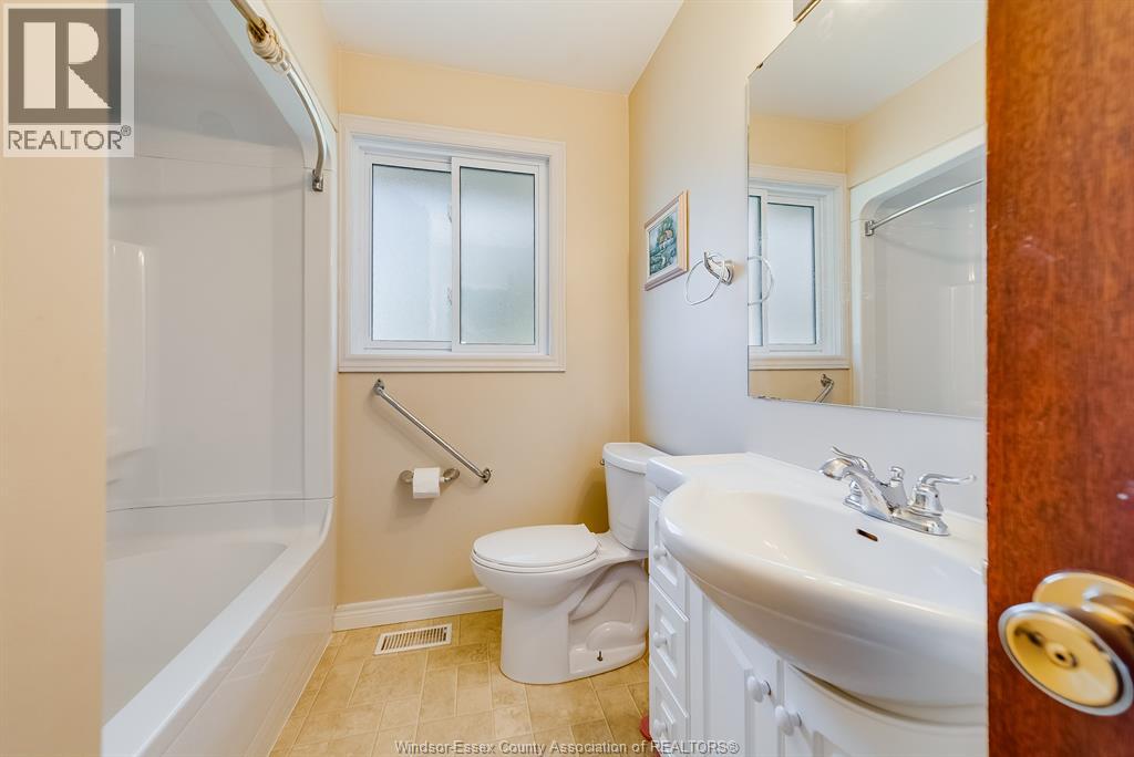 127 Coverdale Street Property Photo 13