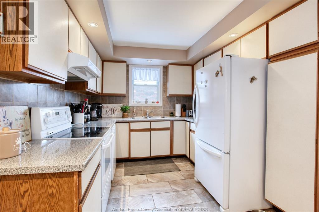 1067 St. Louis Property Photo 16
