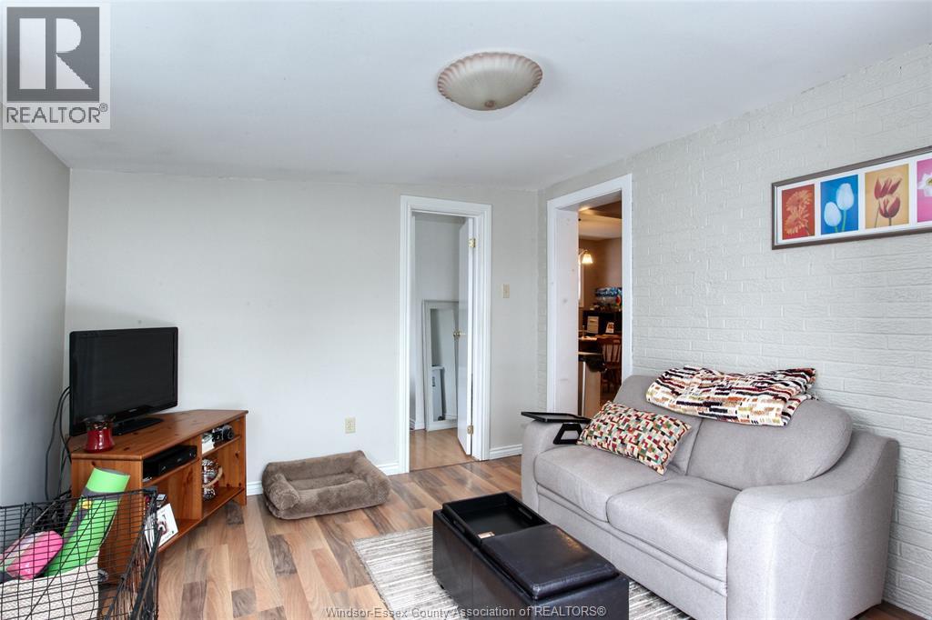 1067 St. Louis Property Photo 24
