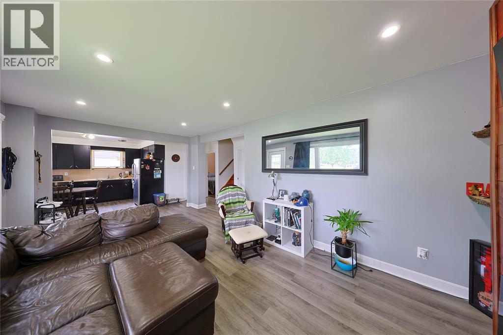 808 Rosedale Avenue Property Photo 12