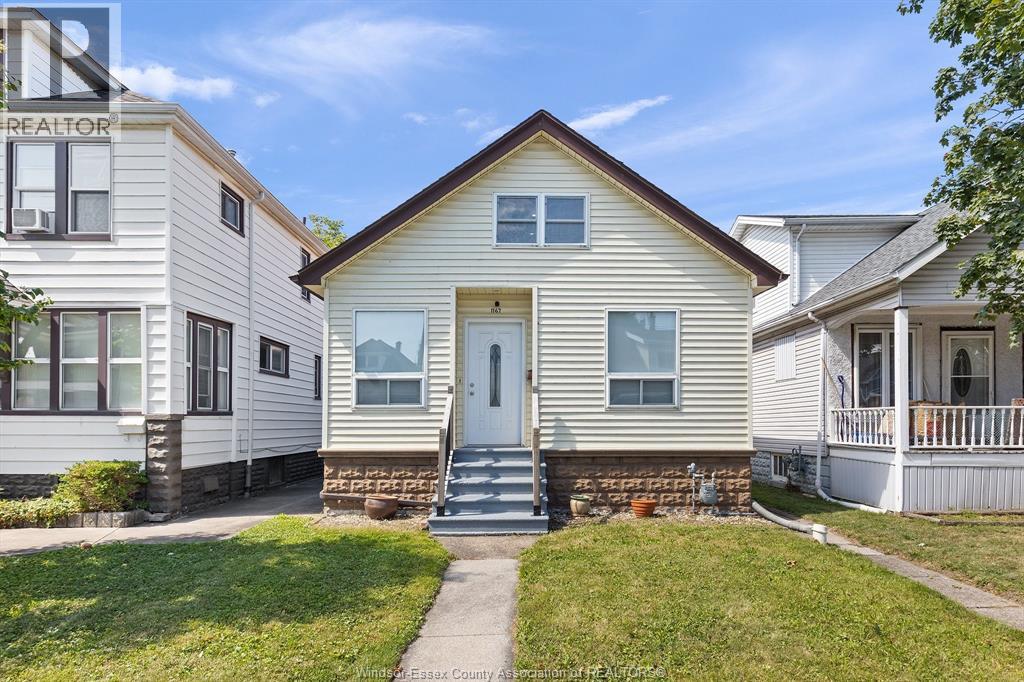 1167 PIERRE AVENUE Property Photo 1