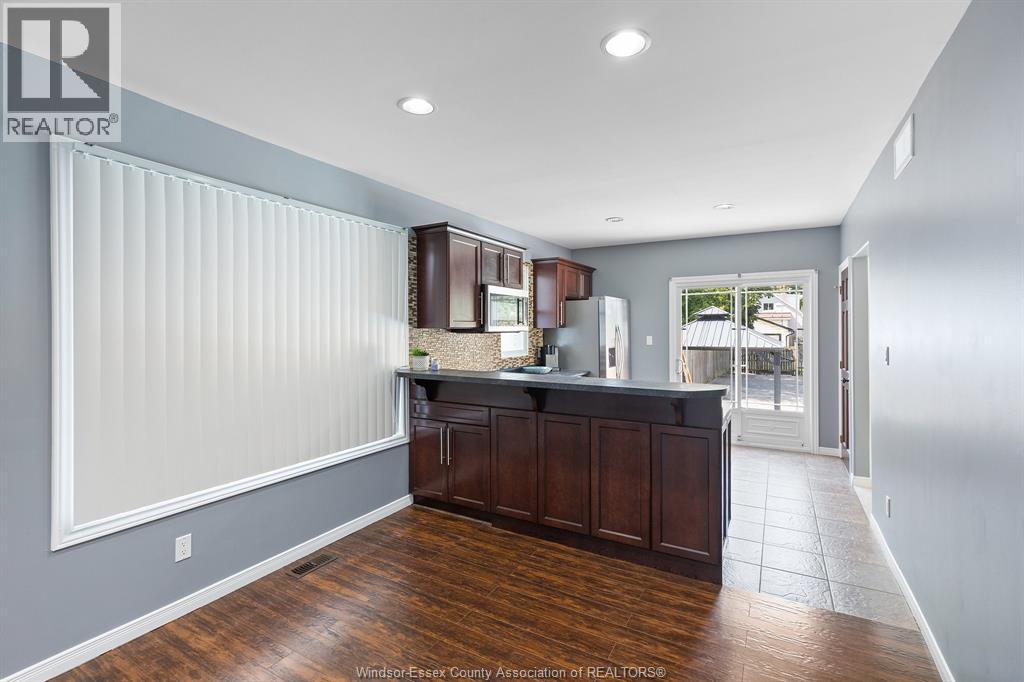 1167 Pierre Avenue Property Photo 4