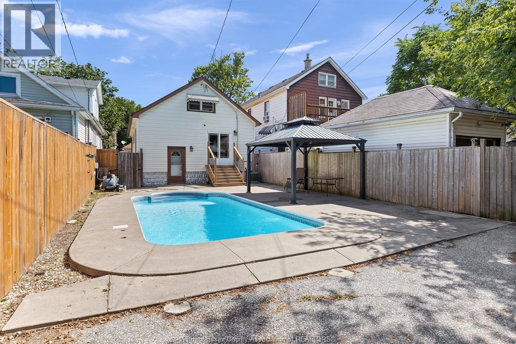 1167 Pierre Avenue Property Photo 17