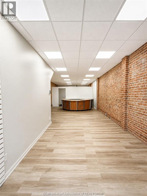 89 King Street West Property Photo 3